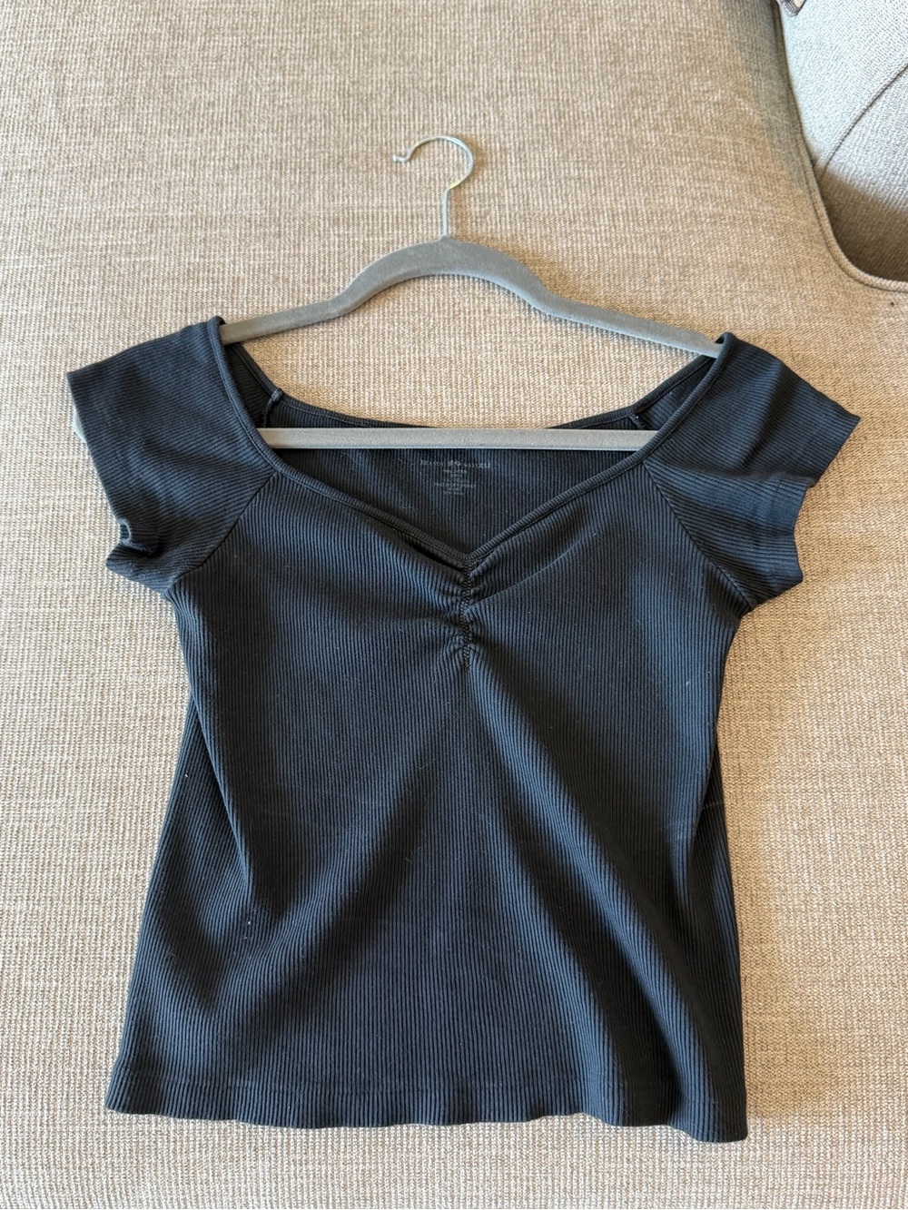 Brandy Melville Black Ribbed Ruched V-Neck Cap Sleeve Top